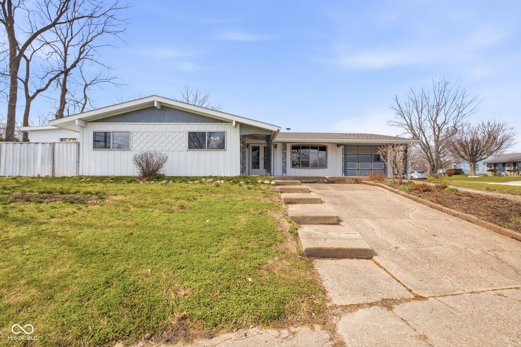 80 Center Lane, Mooresville, IN 46158