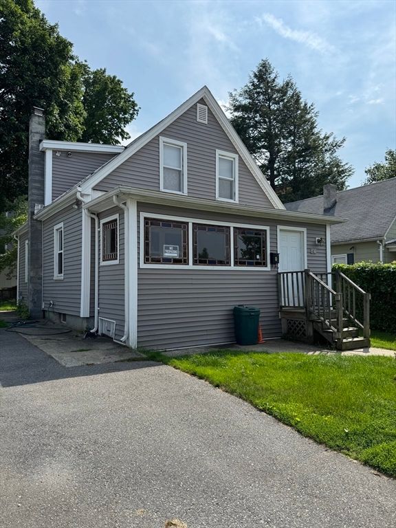 49 John Street, Worcester, MA 01609