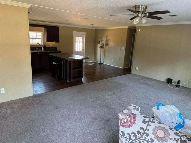 5860 SE 183rd Terrace, Ocklawaha, FL 32179