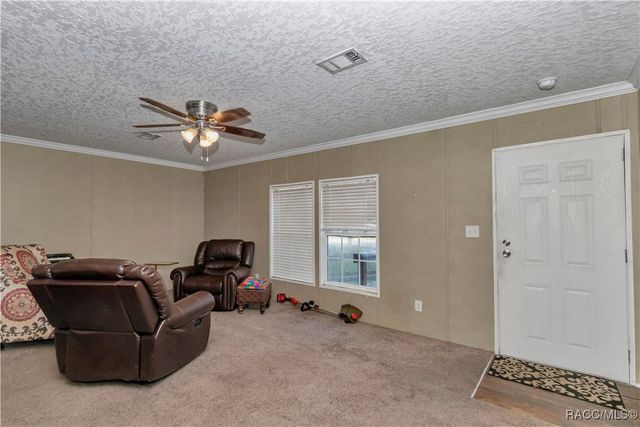 5860 SE 183rd Terrace, Ocklawaha, FL 32179