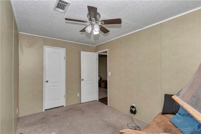 5860 SE 183rd Terrace, Ocklawaha, FL 32179