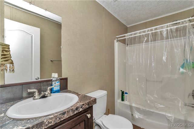 5860 SE 183rd Terrace, Ocklawaha, FL 32179