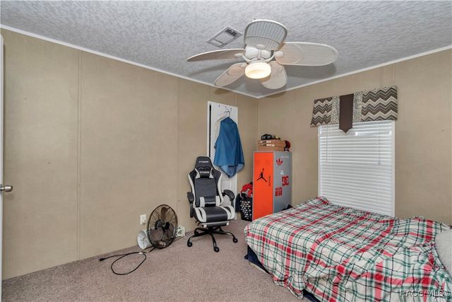 5860 SE 183rd Terrace, Ocklawaha, FL 32179