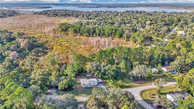 5860 SE 183rd Terrace, Ocklawaha, FL 32179