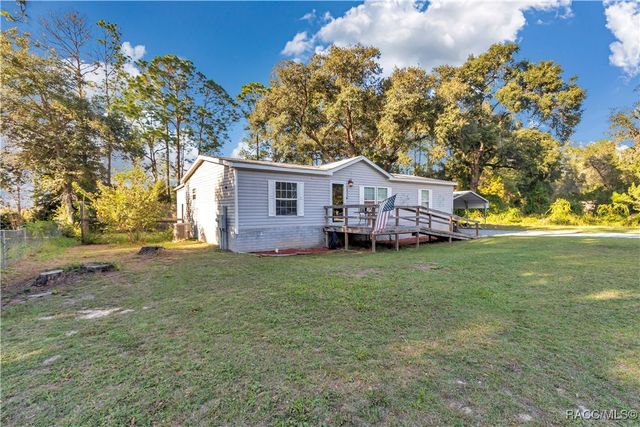 5860 SE 183rd Terrace, Ocklawaha, FL 32179