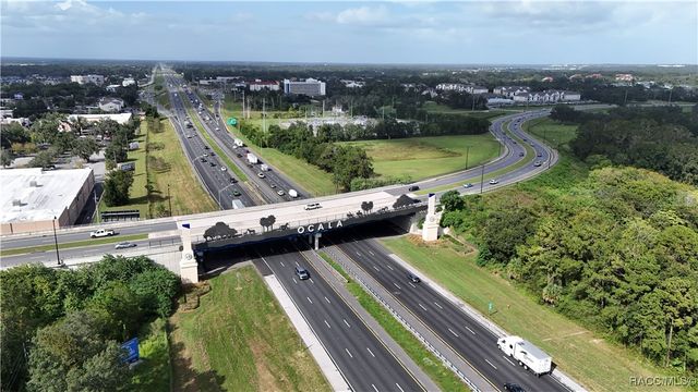 5860 SE 183rd Terrace, Ocklawaha, FL 32179