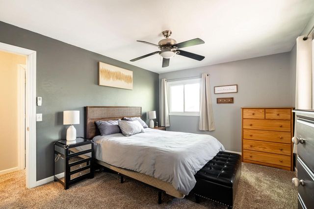 720 Coventry LANE, Hartland, WI 53029