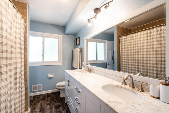 720 Coventry LANE, Hartland, WI 53029