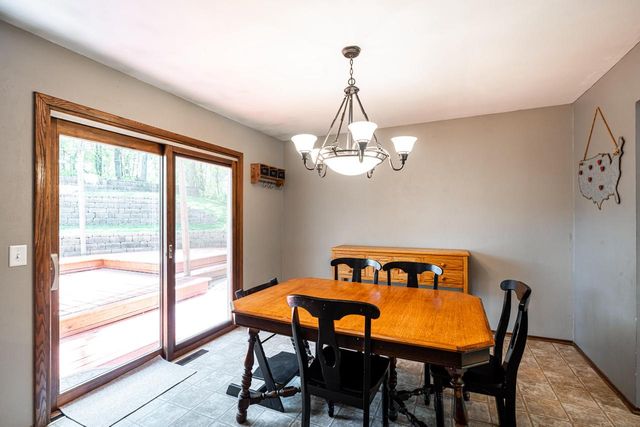 720 Coventry LANE, Hartland, WI 53029