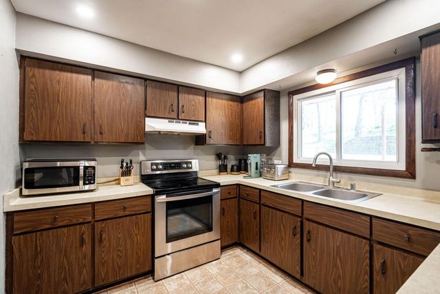 720 Coventry LANE, Hartland, WI 53029