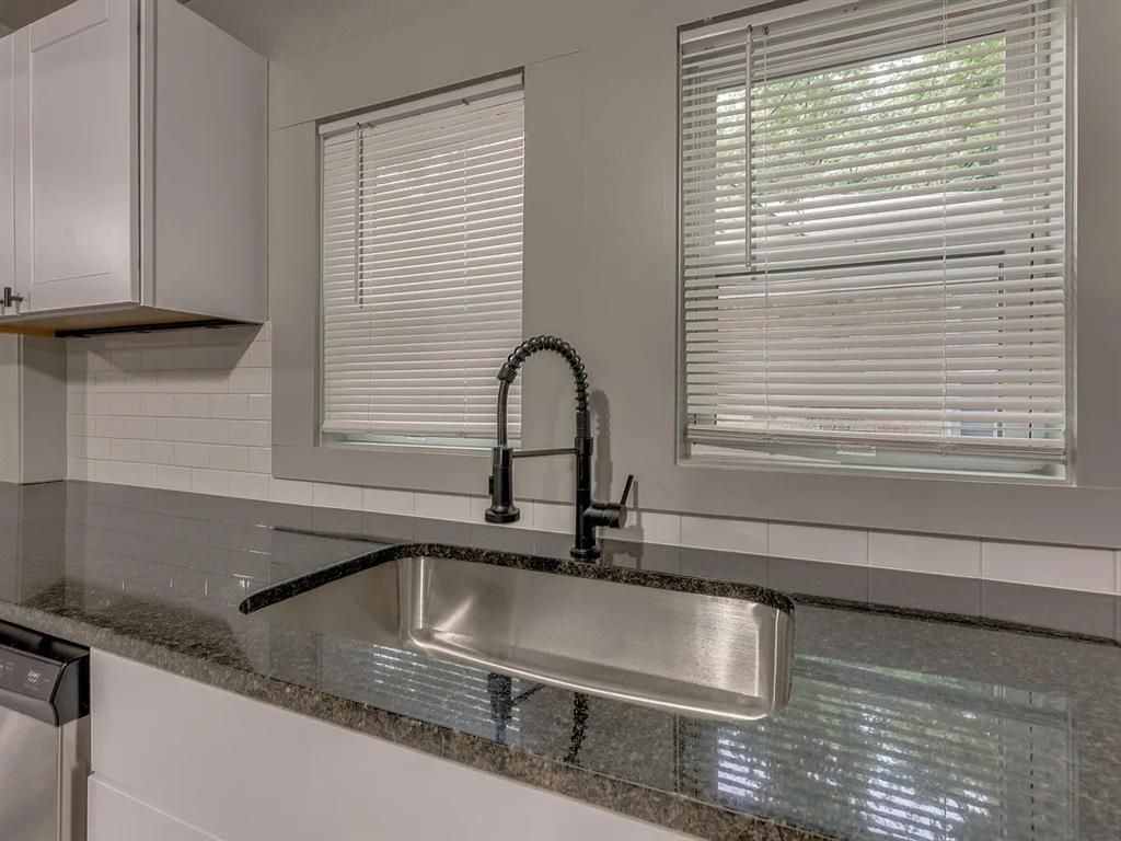 Image 11 of property listing at 2208 NE 22nd Street, Oklahoma City, OK 73111