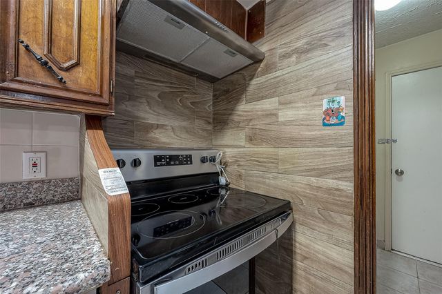 9318 Benning Drive, Houston, TX 77031