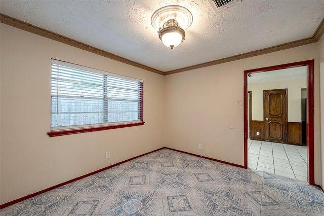 9318 Benning Drive, Houston, TX 77031