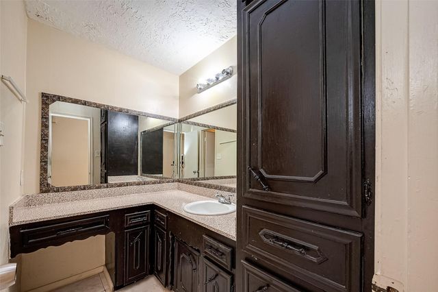 9318 Benning Drive, Houston, TX 77031