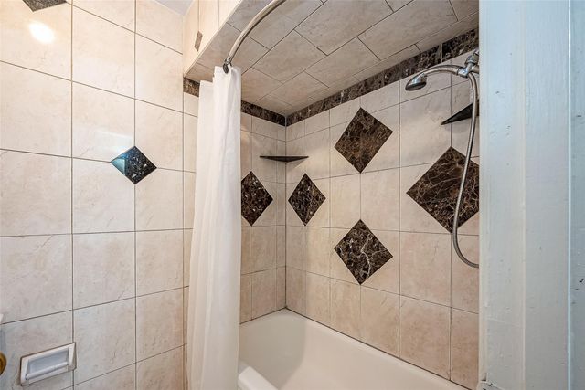 9318 Benning Drive, Houston, TX 77031