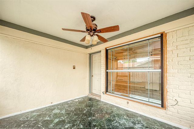 9318 Benning Drive, Houston, TX 77031