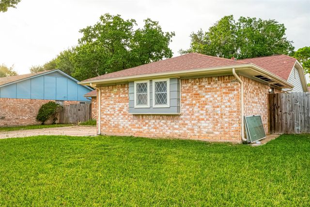 9318 Benning Drive, Houston, TX 77031