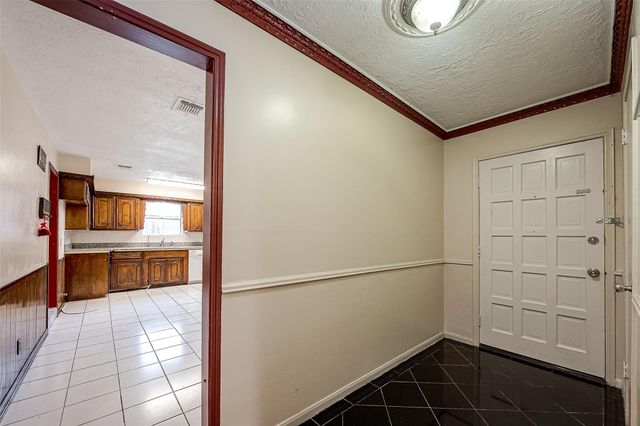 9318 Benning Drive, Houston, TX 77031