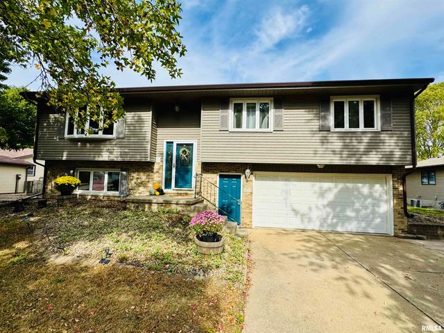 2049 W LOSEY Street, Galesburg, IL 61401