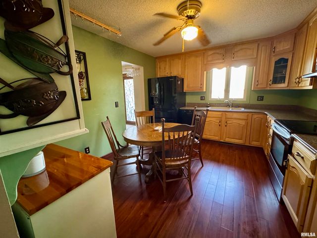 2049 W LOSEY Street, Galesburg, IL 61401