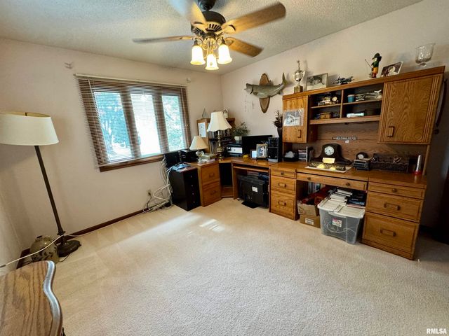 2049 W LOSEY Street, Galesburg, IL 61401