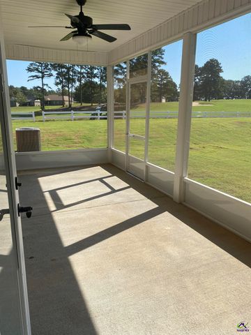 44 Palmer Circle, Hawkinsville, GA 31036