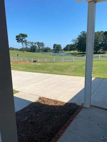 44 Palmer Circle, Hawkinsville, GA 31036