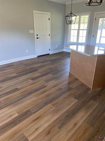 44 Palmer Circle, Hawkinsville, GA 31036