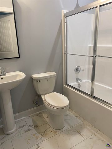 44 Palmer Circle, Hawkinsville, GA 31036