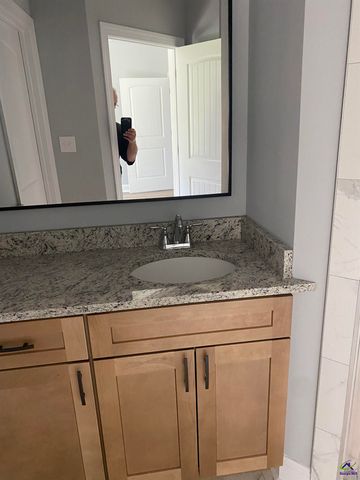 44 Palmer Circle, Hawkinsville, GA 31036