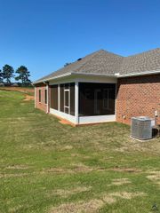 44 Palmer Circle, Hawkinsville, GA 31036