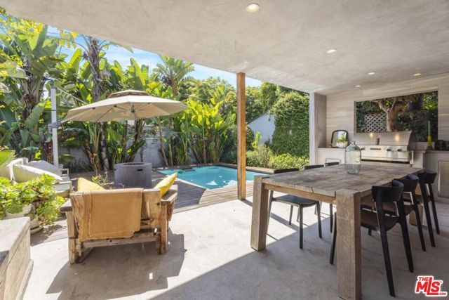 2747 Glendon Avenue, Los Angeles, CA 90064