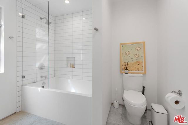 2747 Glendon Avenue, Los Angeles, CA 90064