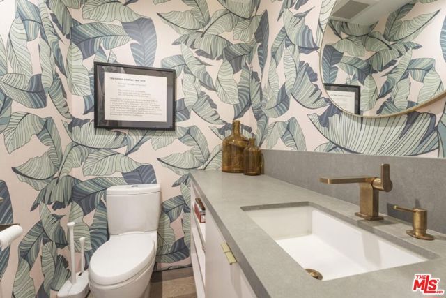 2747 Glendon Avenue, Los Angeles, CA 90064