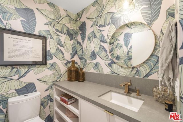 2747 Glendon Avenue, Los Angeles, CA 90064