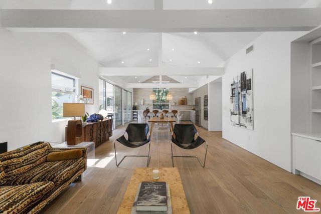 2747 Glendon Avenue, Los Angeles, CA 90064