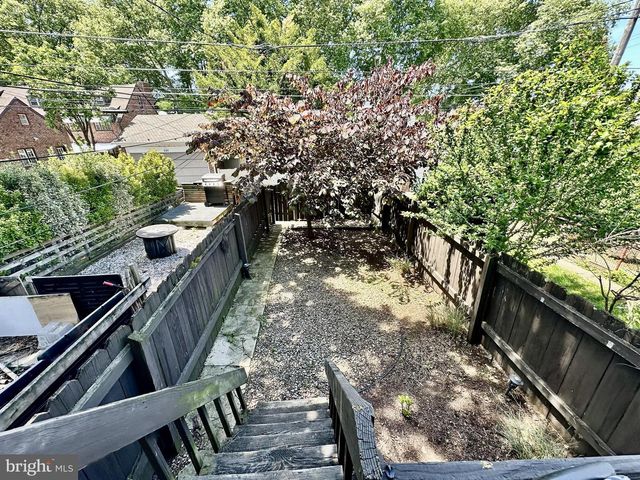 106 S 6TH AVE, West Reading, PA 19611