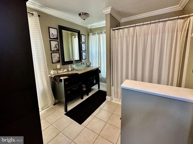 106 S 6TH AVE, West Reading, PA 19611