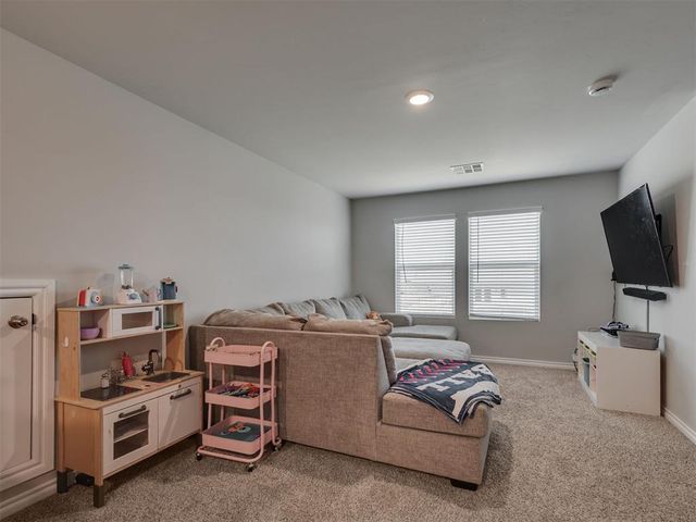 11721 SW 40th Street, Mustang, OK 73064