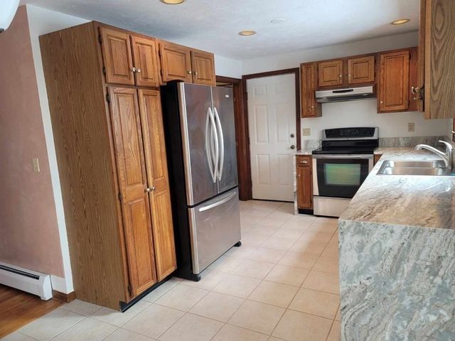 23 Tattan Farm Rd, Worcester, MA 01605