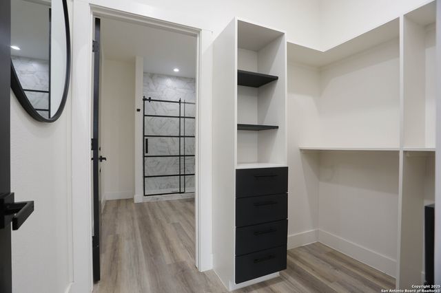 130 E Lachapelle, San Antonio, TX 78204