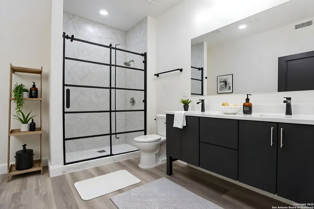 130 E Lachapelle, San Antonio, TX 78204