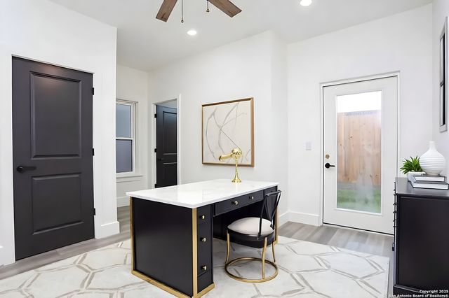 130 E Lachapelle, San Antonio, TX 78204