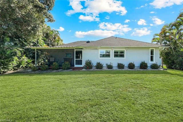 27968 Lance DR, Bonita Springs, FL 34135
