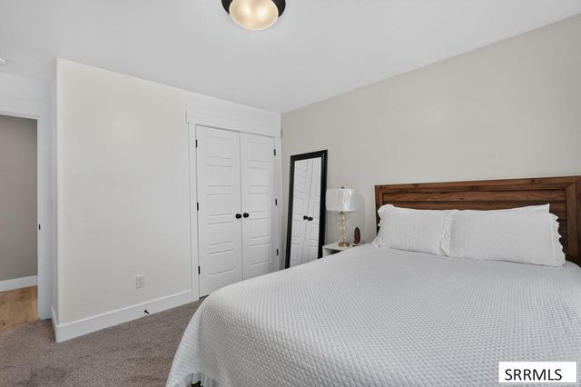5876 Cedarwood Lane, Idaho Falls, ID 83406