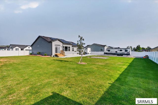 5876 Cedarwood Lane, Idaho Falls, ID 83406