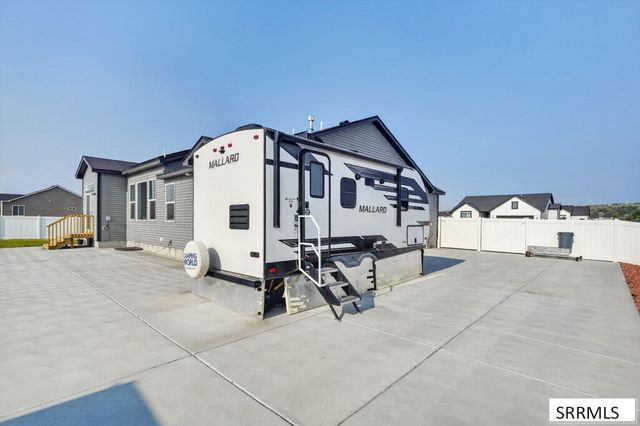 5876 Cedarwood Lane, Idaho Falls, ID 83406