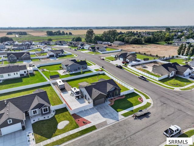 5876 Cedarwood Lane, Idaho Falls, ID 83406
