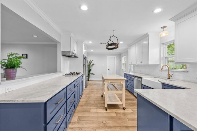 10058 Cedardale Drive, Houston, TX 77055