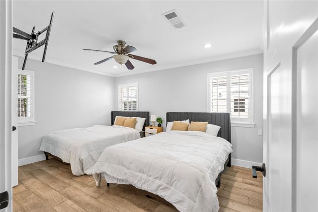 10058 Cedardale Drive, Houston, TX 77055